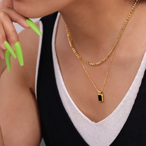 Collar De Doble Capa Acero De Titanio Acrílico Negro Colgante Rectangular Cadena Fígaro Joyería De Moda Para Mujer