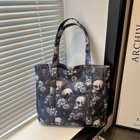 Women Gothic Skull Floral Print Large Capacity Tote Bag Retro Street Style Shoulder Bag Daily Travel Shopping Handbag