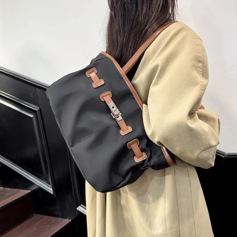 Bolso De Mano Tote De Gran Capacidad Tela De Nylon Color De Contraste Ribete De Cuero Sintético Bandolera Cerradura De Metal Para Mujer Diario Informal