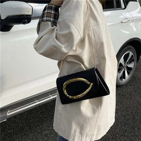 Borsa Da Sera Alla Moda Pelle PU Grande Fibbia In Metallo Dorato Catena Borsa A Tracolla Per Donna
