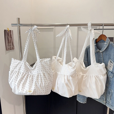 Sac Fourre-tout en Nylon à Volants Grande Capacité pour Femmes Sac à Épaule à Pois Avec Nœud Décoration Style Fée Quotidien
