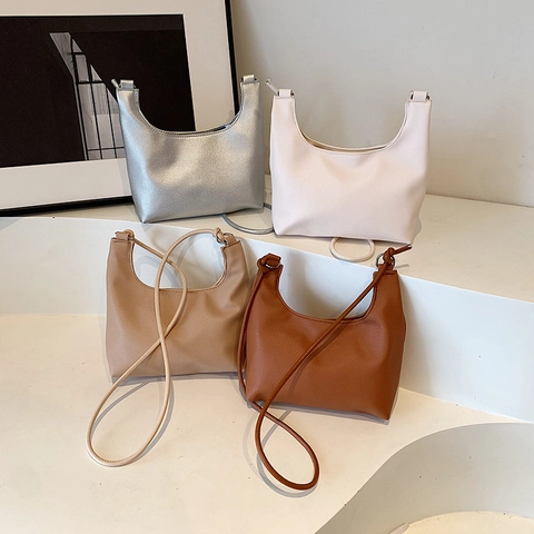 Women Minimalist PU Leather Hobo Bag Solid Color Half Moon Underarm Bag Casual Crossbody Shoulder Bag Versatile Chic Purse