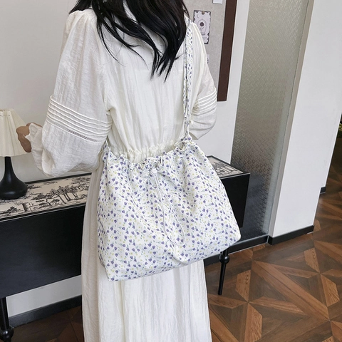 Blumendruck Große Kapazität Schultertasche Damen Mode Nylon Kordelzug Tote Bag Casual Commuter Umhängetasche Sommer Stil