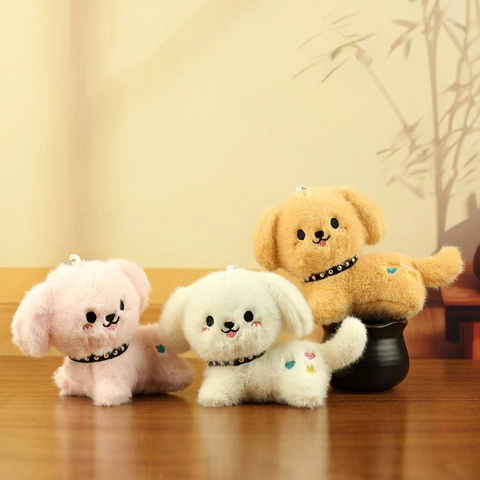 Simpatico Portachiavi in Peluche a Forma di Cucciolo Morbido Giocattolo per Cani Imbottito Con Collare Borchiato Ricamo a Cuore per Decorazione Zaino Borsa Regalo
