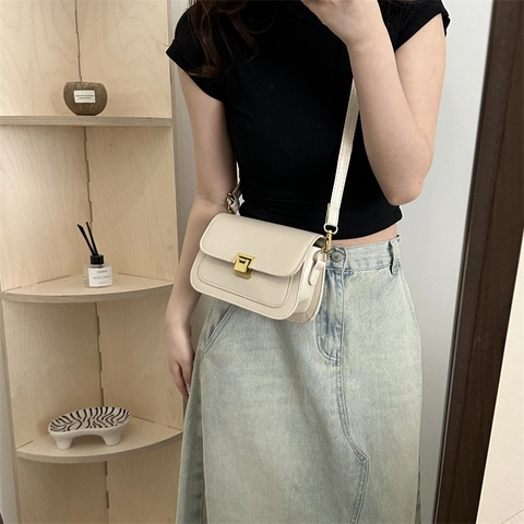 Borsa a Tracolla Piccola Quadrata da Donna in Pelle PU Minimalista Fibbia in Metallo Dorato Vintage Moda Borsa a Spalla