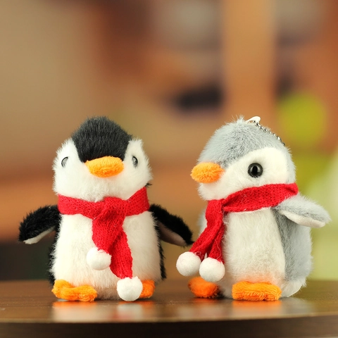 Süßer Pinguin Plüsch Schlüsselanhänger Weiches Kuscheltier Puppe Mit Rotem Schal Cartoon Taschenanhänger Geschenk