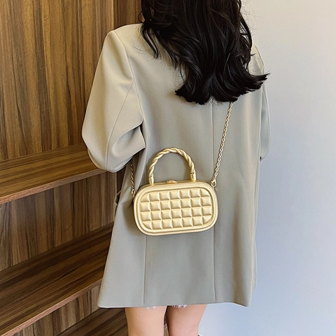 Petit Sac Boîte Matelassé Style Français Chic Sac à Main Élégant en Cuir PU Avec Bandoulière Chaîne Métallique et Poignée Torsadée