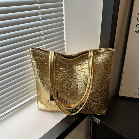 Fashion Women Crocodile Pattern Tote Bag Large Capacity PU Leather Shoulder Handbag Commuter Stylish Metal Tag Decor
