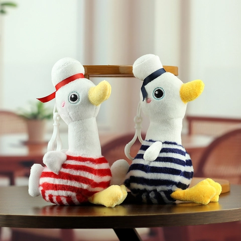 Simpatico Ciondolo Portachiavi in Peluche a Forma di Anatra da Marinaio Con Maglia a Righe Cappello da Marina Marinaio Peluche Regalo per Bambini Donna