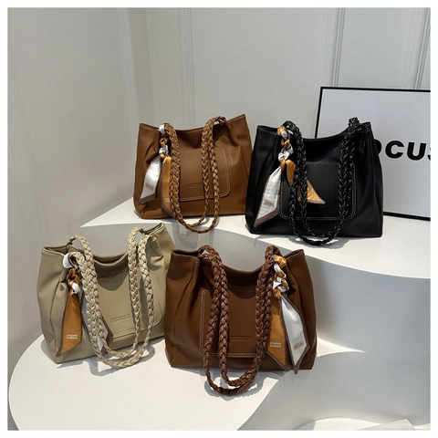 Vintage Women Lychee Grain PU Leather Tote Bag Large Capacity Shoulder Bag With Braided Straps And Decorative Satin Scarf