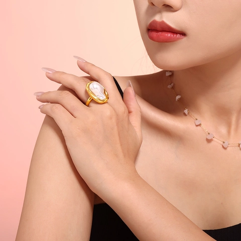 Baroque Irregular Artificial Pearl Ring Titanium Steel Golden Vintage Organic Texture Elegant Jewelry For Women