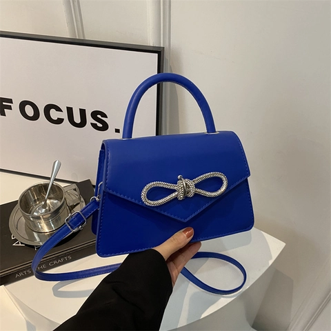 Minimalistische Dames Crossbody Tas van PU Leer Met Strass Strik Detail Verstelbare Band Kleine Vierkante Handtas Voor Dagelijks Gebruik