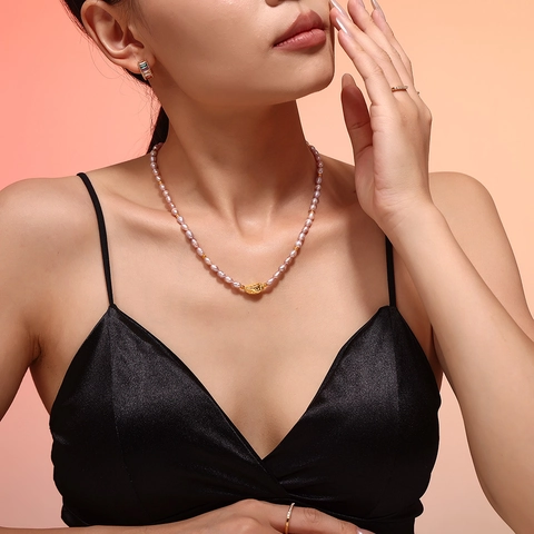 Collana Perle Acqua Dolce Rame Ciondolo Trama Irregolare Vintage Elegante Choker Per Donne Placcato Oro PVD
