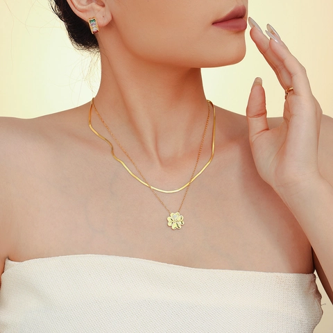 Collar para Mujer de Doble Capa de Acero Inoxidable Chapado en Oro Corazón Trébol Maman Letra Colgante de Circón Joyería