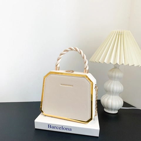 Dames Octagonale Hardcase Box Tas Met Gouden Metalen Frame Gedraaid Touw Handvat Ketting Crossbody Schoudertas PU Leer Handtas