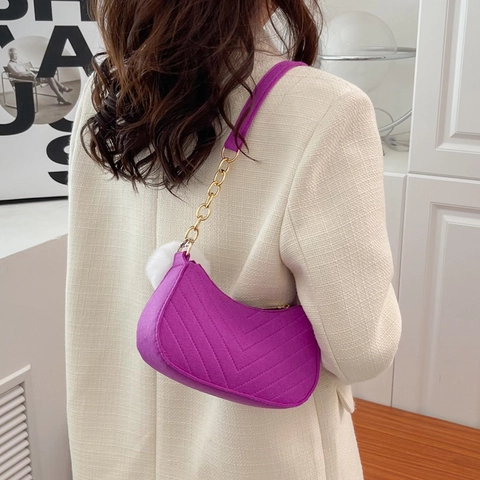 Women's Felt Quilted Shoulder Bag V-Shaped Chevron Pattern Underarm Bag With Gold Chain And Pompom Charm Daily Commute Hobo Bag