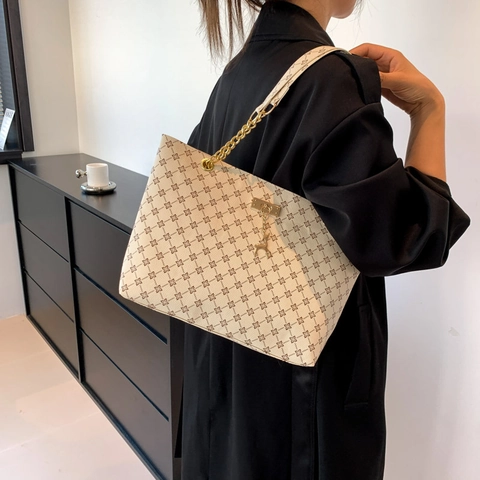 Damen Mode Einkaufstasche PU Leder Geometrisches Diamant Muster Große Kapazität Handtasche Goldkette Hirsch Anhänger Büro