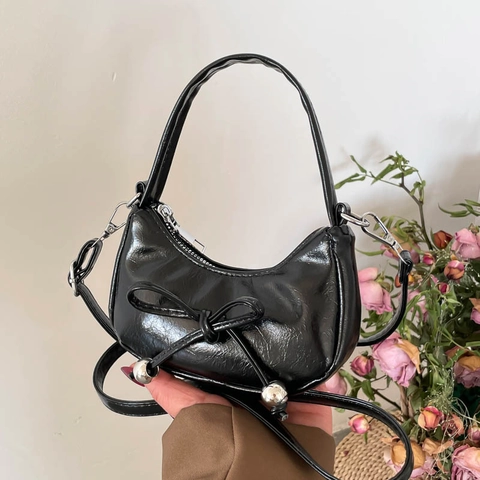 Borsa a Tracolla a Forma di Dumpling con Fiocco per Donna in Pelle Verniciata PU a Mezzaluna di Design di Nicchia