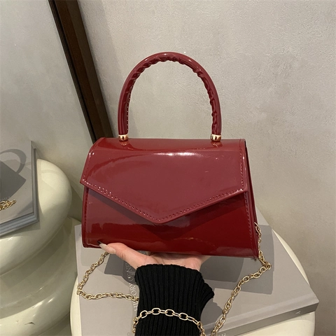 Women Patent Leather Envelope Crossbody Bag Minimalist Chain Small Square Handbag For Daily Commuting Office Fashion Wear