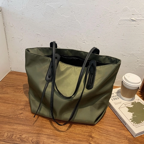 Women Large Capacity Nylon Tote Bag Urban Minimalist Solid Color Shoulder Bag Commute Handbag Lightweight Versatile Daily Bag