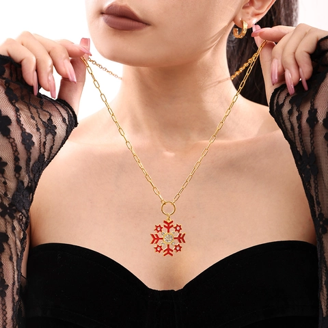 Stainless Steel Zirconia Snowflake Pendant Necklace Elegant Enamel Christmas Sweater Chain For Women Party Holiday Jewelry Gift