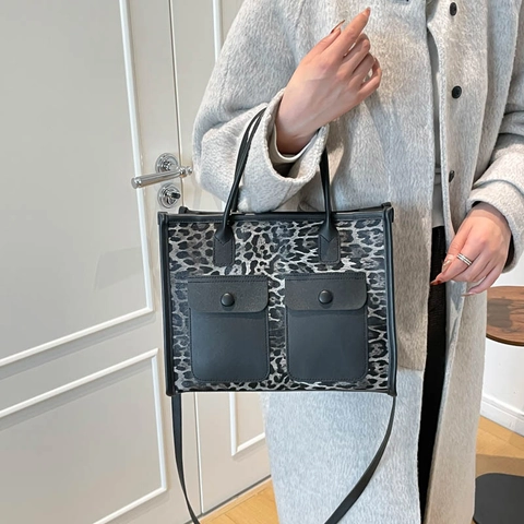 Leopard Print Tote Bag Vintage PU Leather Handbag With Double Front Pockets And Adjustable Shoulder Strap Women
