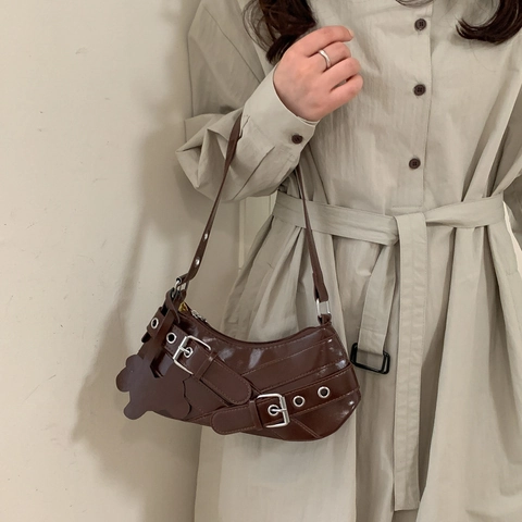 Damen Vintage Glänzend PU Leder Achseltasche Trendy Y2K Hobo Umhängetasche Mit Gürtelschnallen Ösen Und Tieranhänger