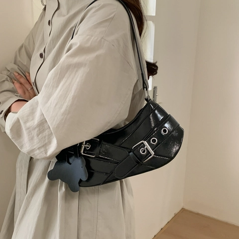 Vintage Y2K Motorcycle Underarm Bag Glossy PU Leather Metallic Eyelet Buckle Shoulder Bag With Pendant For Women