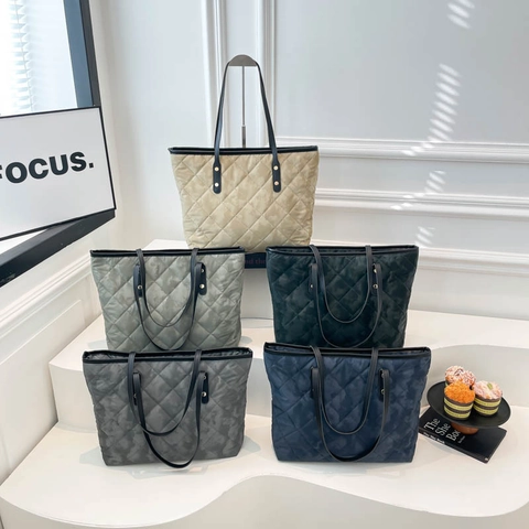 Quilted Tote Bag Women PU Leather Large Capacity Shoulder Bag Korean Style Commute Handbag Camouflage Pattern Zipper