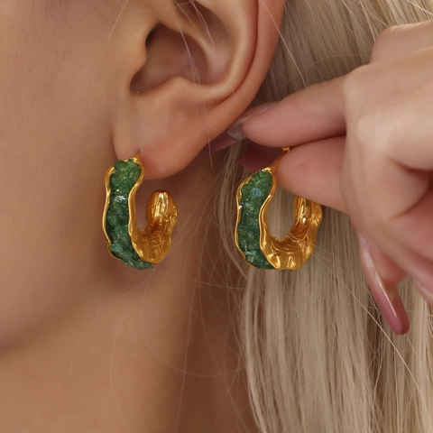 Stainless Steel C-Shaped Hoop Earrings PVD Gold Plated Crushed Crystal Stone Inlay Irregular Texture Vintage Luxury Style