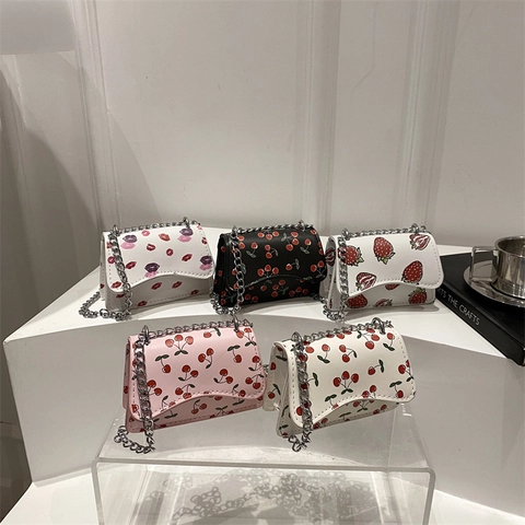 Mini Borsa a Tracolla da Donna in Pelle PU con Catena Stampa Dolce Ciliegia Fragola Labbra Piccola Borsa Quadrata Moda