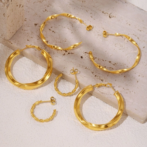 18K Vergoldete Edelstahl Verdrehte Creolen Für Damen Geometrische C-Form PVD-Beschichtung Trendiger Täglicher Schmuck Geschenk
