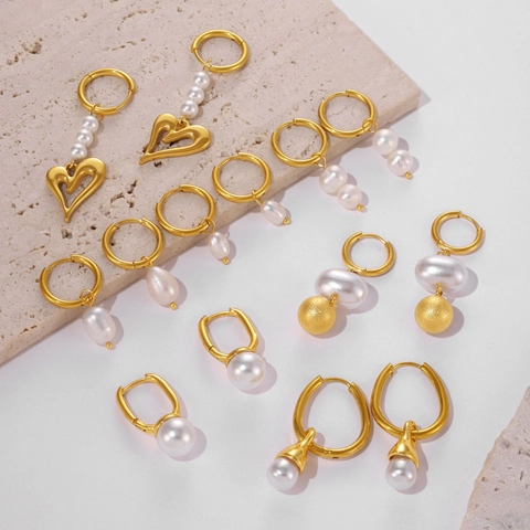 Boucles D'oreilles Créoles Pendantes En Acier Inoxydable Perles D'eau Douce Plaquées Or 18K Vintage