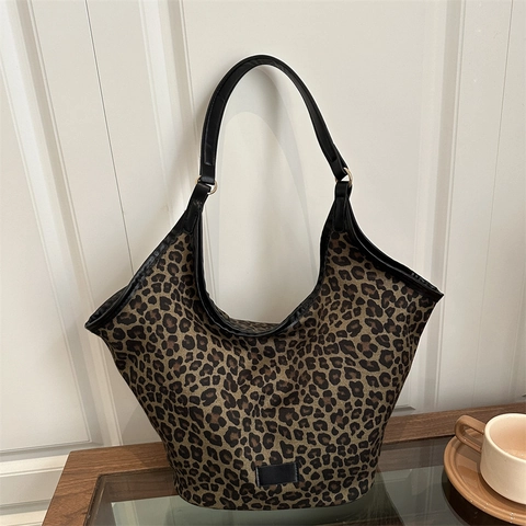 Women Large Capacity Tote Bag Suede PU Leather Vintage Hobo Shoulder Handbag For Commuting Daily Fashion Leopard Solid