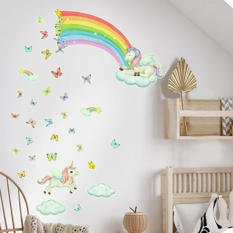Stickers Muraux Licorne Arc-En-Ciel Lumineux Brille Dans Le Noir Papillon Nuage Décalcomanies Pour Chambre D'Enfant PVC