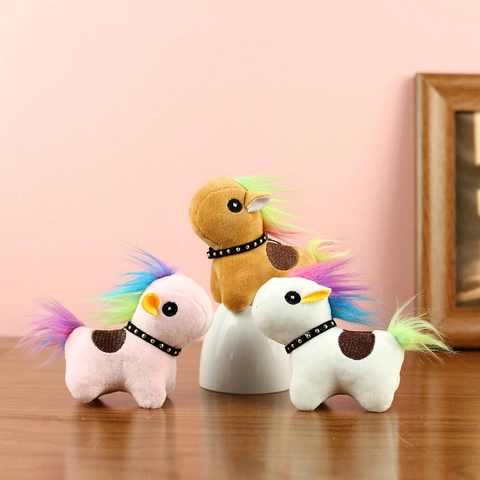 Simpatico Portachiavi a Forma di Mini Pony Unicorno in Peluche Con Criniera Arcobaleno Collare Borchiato Colorato Animale di Peluche Ciondolo Borsa Decorazione per Bambine Regalo