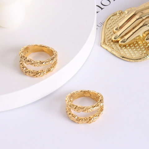 Bague Double Couche Texture Lave Martelée Plaqué Or 18K Acier Titane Rétro Style Ins Bijoux Pour Femmes