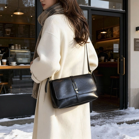 Women Vintage PU Leather Shoulder Bag Simple Large Capacity Square Crossbody Bag Versatile Commuter Underarm Bag Winter
