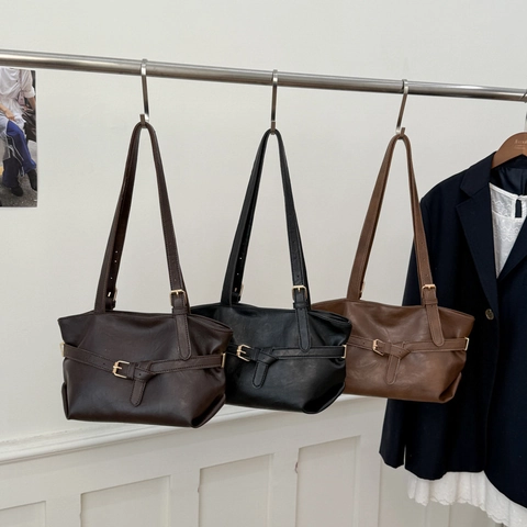 Vintage Minimalist PU Leather Underarm Bag For Women Large Capacity Solid Color Shoulder Bag With Belt Buckle Decor
