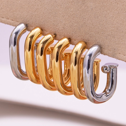Orecchini A Cerchio Ovali A Forma Di U Rame Lucidato A Specchio Placcato Oro 18K Stile Francese Minimalista Gioielli Moderni Per Donna