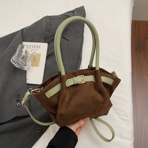Sac à Épaule Rétro en Cuir PU pour Femmes Grande Capacité Sac à Plis Minimaliste Mode Sac à Main Bandoulière Avec Boucle