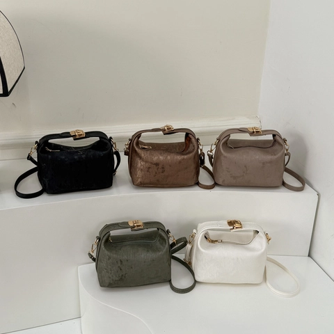 Women Retro Ribbed PU Leather Crossbody Bag Small Square Minimalist Shoulder Bag With Metal Lock Casual Solid Color Handbag