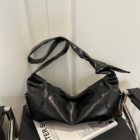 Borsa Hobo da Donna in Pelle PU Lucida Grande Capacità Borsa a Spalla Plissettata Borsa a Tracolla Minimalista Pendolare Con Nodo