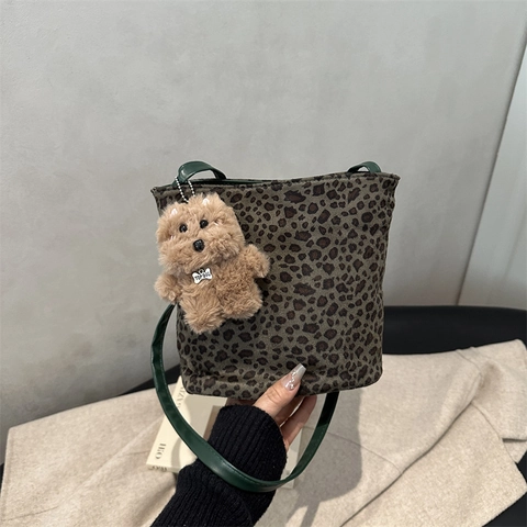 Vintage Leopard Print Bucket Bag For Women Suede Texture Crossbody Bag With Teddy Bear Pendant Casual Small Tote Bag