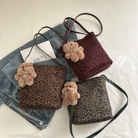 Vintage Leopard Print Bucket Bag For Women Suede Texture Crossbody Bag With Teddy Bear Pendant Casual Small Tote Bag