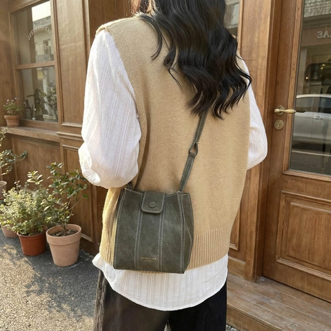 Vintage Women PU Leather Bucket Bag Contrast Stitching Crossbody Bag Casual Solid Color Shoulder Bag Small Handbag Daily