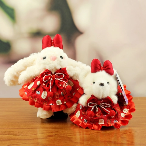 Süßer Plüsch Hase Bär Puppe Anhänger Mit Rotem Satin Festival Kleid Niedliche Tier Tasche Hängende Dekoration Ornament Geschenk Mädchen