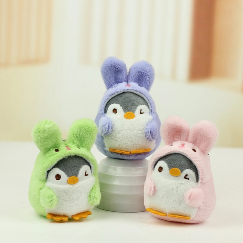 Simpatico Portachiavi in Peluche a Forma di Pinguino Con Costume da Coniglio Morbido Pendente per Zaino Regalo per Bambini