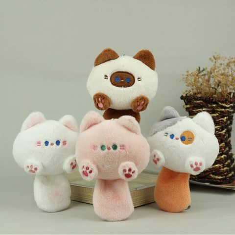 Cute Cartoon Plush Cat Keychain With Metal Ring Squeaky Animal Doll Bag Pendant For Schoolbag Backpack Ornament Gift