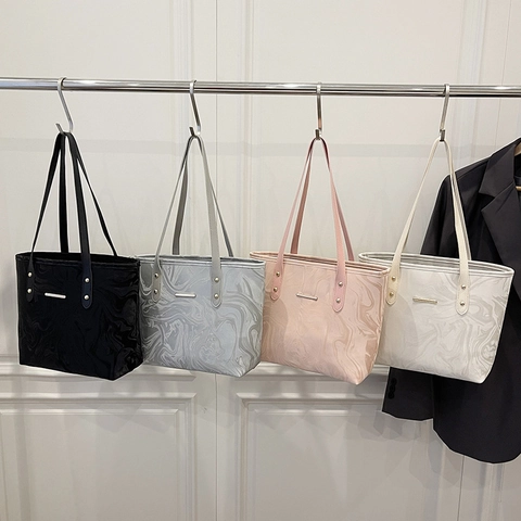Sac Cabas Femme Grande Capacité Motif Marbre Sac à Main Minimaliste en Cuir PU Fourre-tout de Bureau Avec Décoration en Barre Métallique
